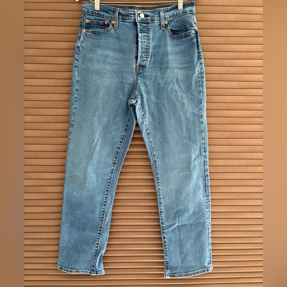 Levi's Other - Levi's Classic Blue Wedge Straight Jeans